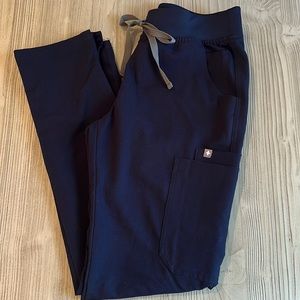 Figs navy XS Yola scrub pants